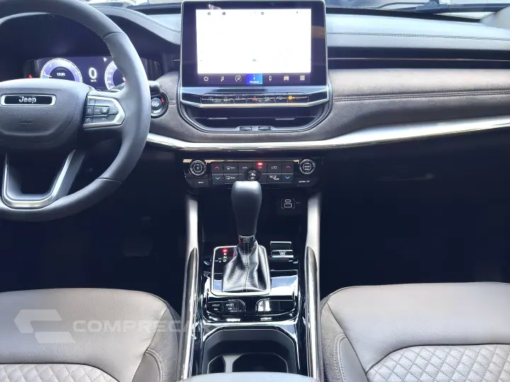 COMMANDER 1.3 T270 TURBO FLEX OVERLAND AT6