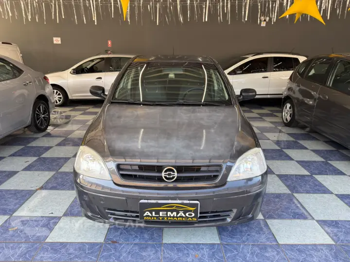 CORSA 1.0 MPFI Maxx Sedan 8V