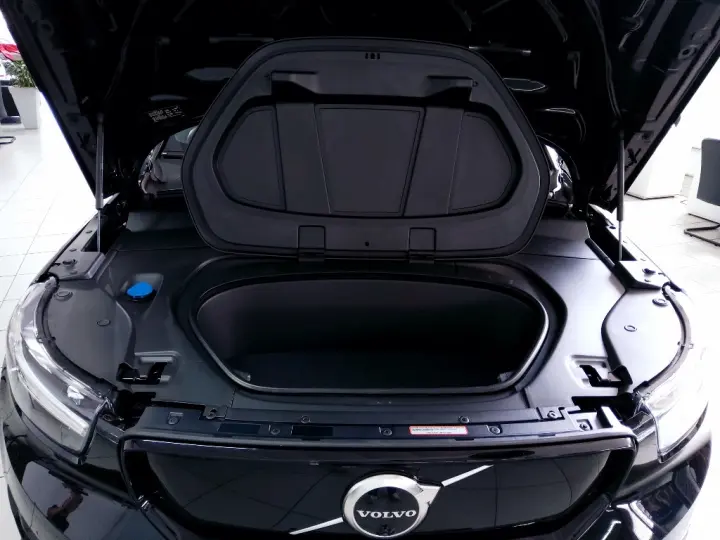 XC40 P8 RECHARGE ELECTRIC BEV PURE AWD