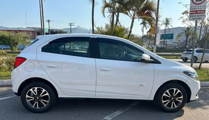 ONIX 1.4 MPFI LTZ 8V