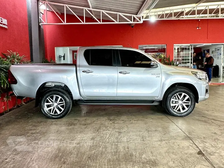 HILUX 2.7 SRV 4X2 CD 16V FLEX 4P AUTOMÁTICO