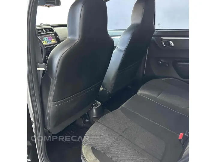 KWID 1.0 12V SCE FLEX OUTSIDER MANUAL