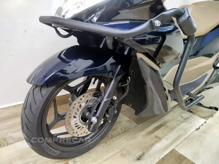 PCX 160 DLX