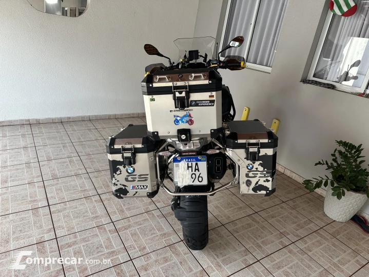 E 1250 Adventure Premium