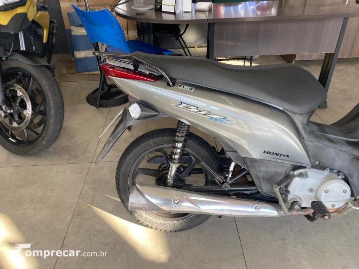 BIZ 125 ES