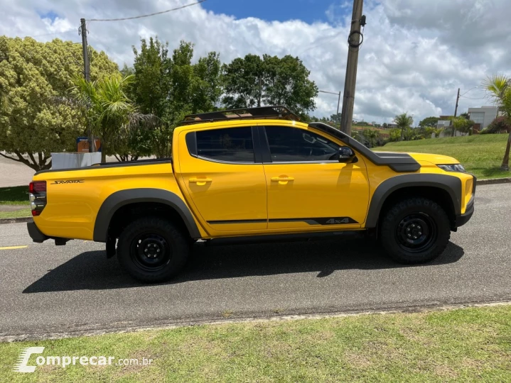 L200 TRITON 2.4 16V TURBO DIESEL SPORT SAVANA CD 4P 4X4 AUTO