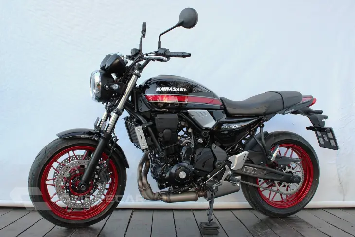 KAWASAKI Z650 ABS RS