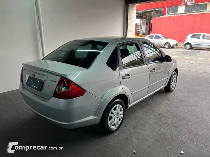 FIESTA 1.6 Rocam SE Sedan 8V