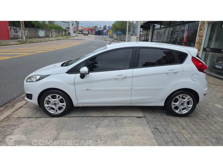 FIESTA 1.6 SE HATCH 16V FLEX 4P POWERSHIFT