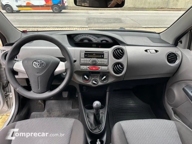 ETIOS HATCH - 1.5 XLS 16V 4P MANUAL