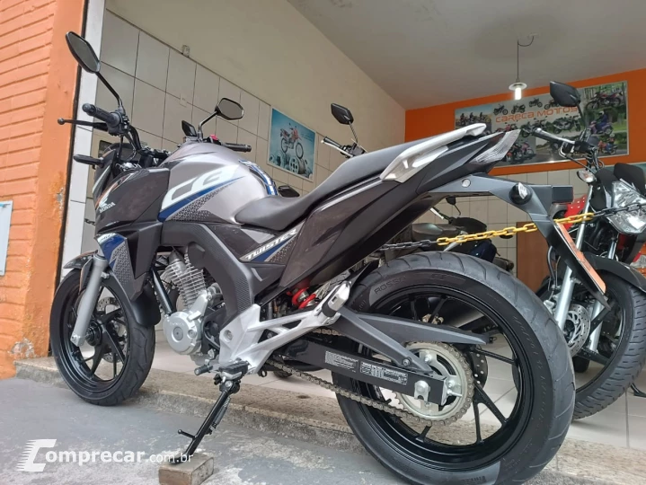 CB 250F TWISTER  CBS