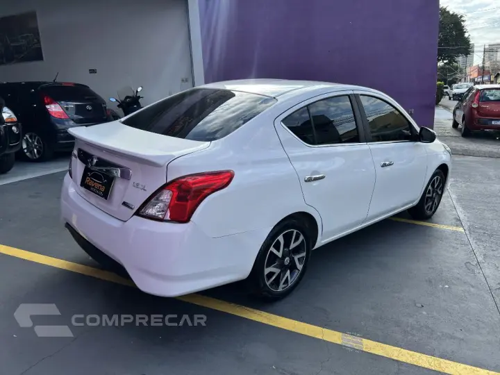 VERSA UNIQUE 1.6 16V FlexStart 4p Aut.