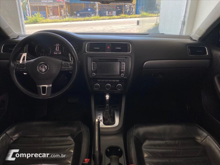 JETTA 2.0 TSI HIGHLINE 200CV GASOLINA 4P TIPTRONIC