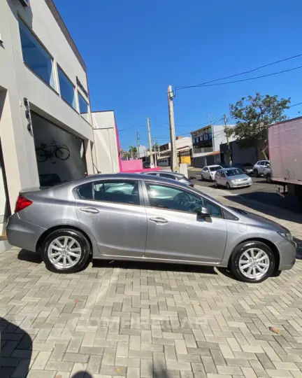 Civic Sedan LXS 1.8/1.8 Flex 16V Aut. 4p