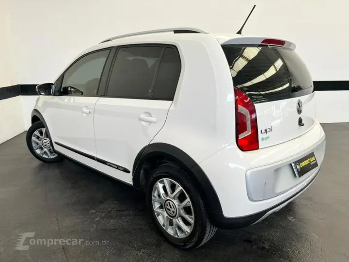UP! CROSS 1.0 TSI TOTAL FLEX MEC. 4P