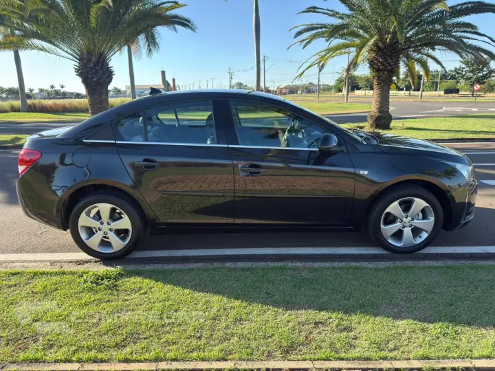 CRUZE 1.8 LT 16V