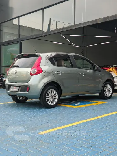 Palio ESSENCE 1.6 Flex 16V 5p
