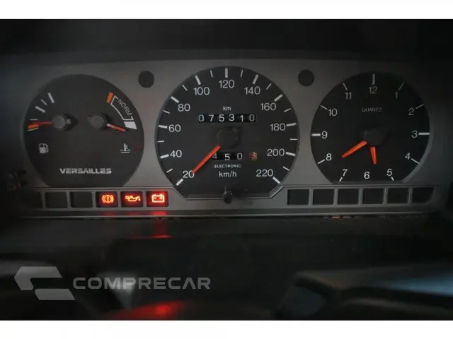 VERSAILLES - 2.0 GL 8V 4P MANUAL