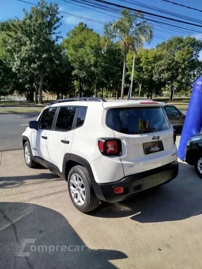 Renegade Sport 1.8 4x2 Flex 16V Aut.