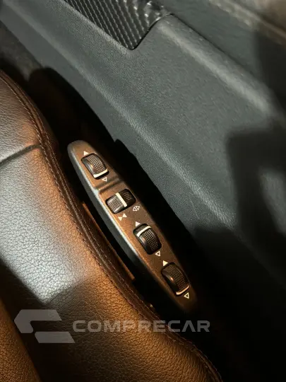 E-500 Avant. 5.0 V8 4p Aut. (Blindada)