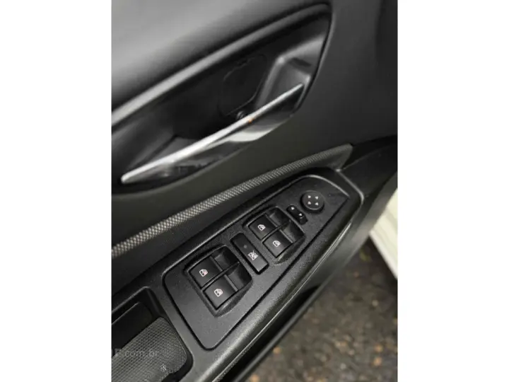 BRAVO 1.8 ESSENCE 16V FLEX 4P MANUAL