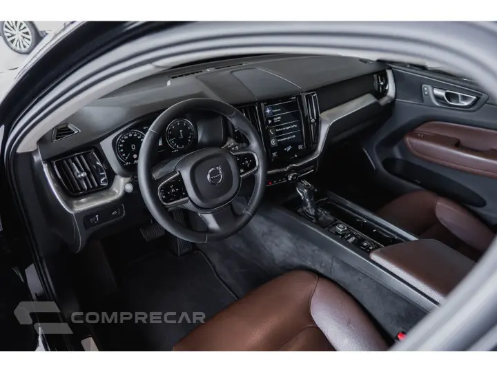 XC60 2.0 T5 GASOLINA MOMENTUM AWD GEARTRONIC