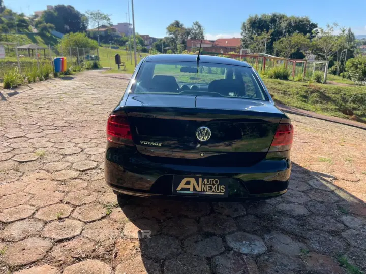 VOYAGE 1.0 MI City 8V