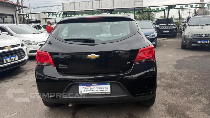 Onix Hatch 1.4 4P FLEX LT