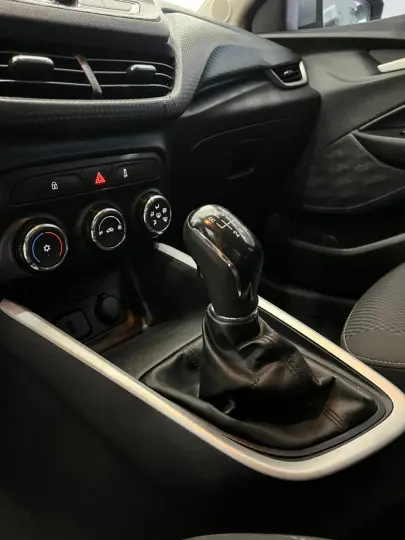 ONIX HATCH LT 1.0 12V Flex