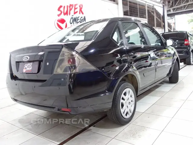 FIESTA SEDAN - 1.0 ROCAM SEDAN 8V 4P MANUAL