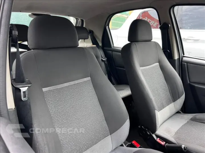 CELTA 1.0 MPFI LT 8V