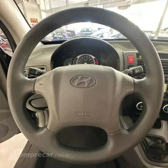 TUCSON 2.0 GL 2WD 16V