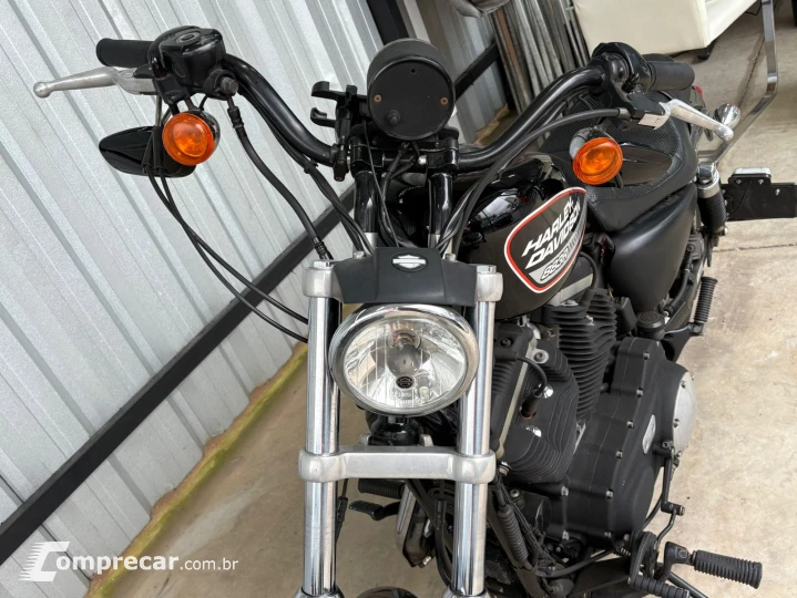 SPORTSTER XL 883 R