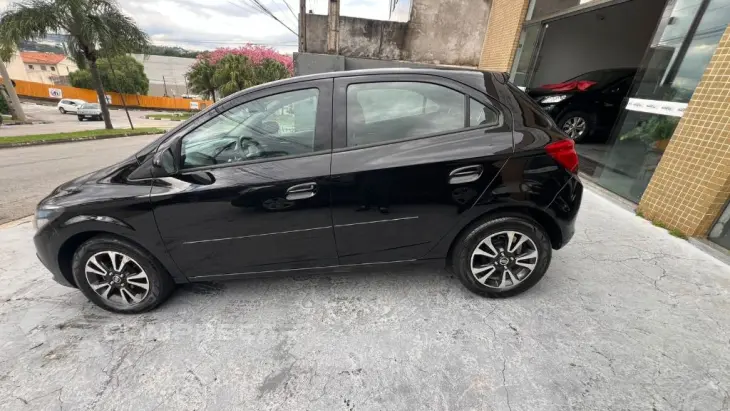 ONIX HATCH LTZ 1.4 8V FlexPower 5p Mec.