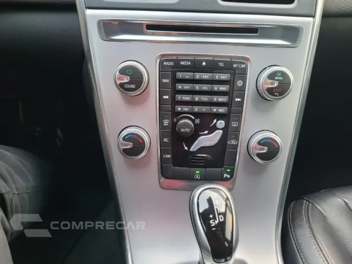 XC60 2.4 D5 Momentum AWD