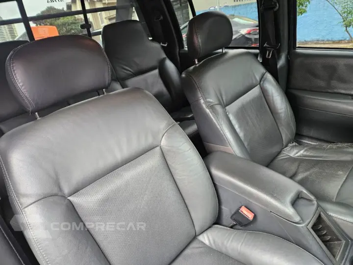 S10 P-Up Executive 2.4 MPFI F.Power CD