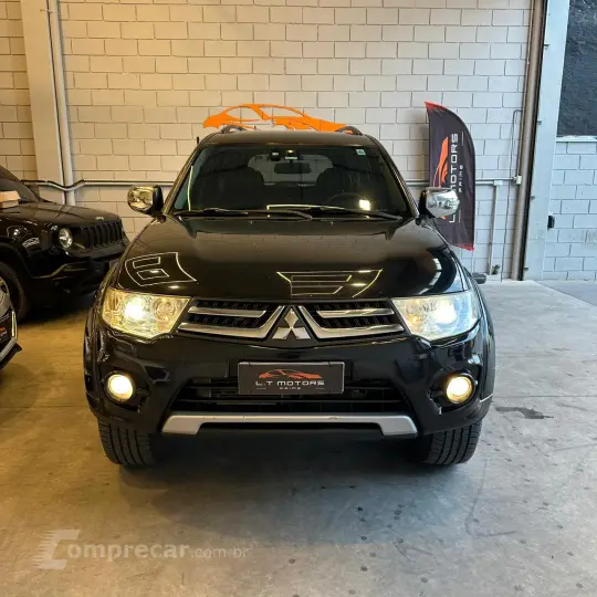 PAJERO DAKAR 3.2 HPE 4X4 7 Lugares 16V