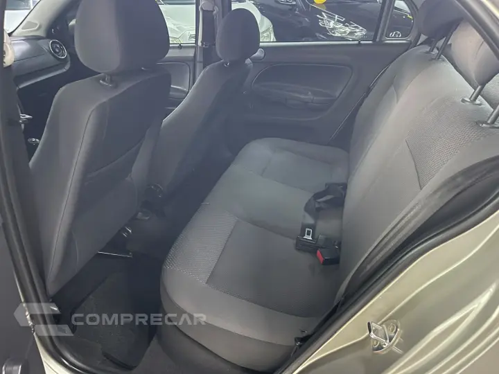 VOYAGE 1.0 12V MPI Totalflex City