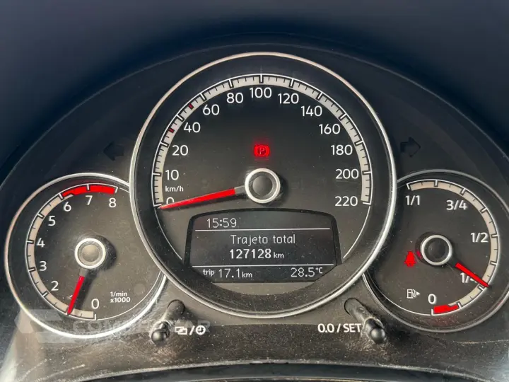 UP 1.0 TSI Move UP 12V