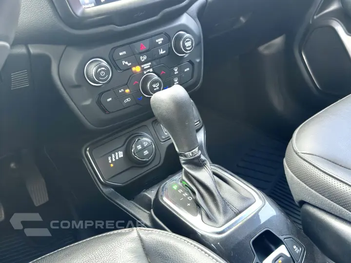 RENEGADE 1.3 T270 TURBO FLEX S 4X4 AT9