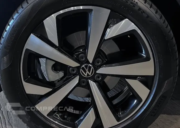 Nivus 1.0 4P FLEX 200 TSI HIGHLINE TURBO AUTOMÁTICO