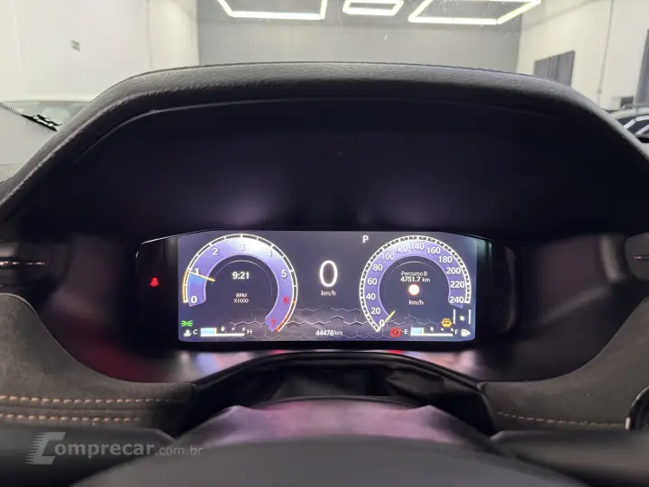 COMMANDER 1.3 T270 Turbo Limited