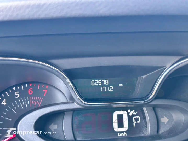 Captur Life 1.6 16v SCe CVT (Flex)