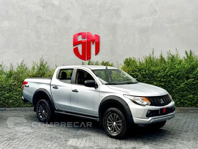 L200 TRITON - 2.4 16V TURBO SPORT GLX CD 4P 4X4 MANUAL
