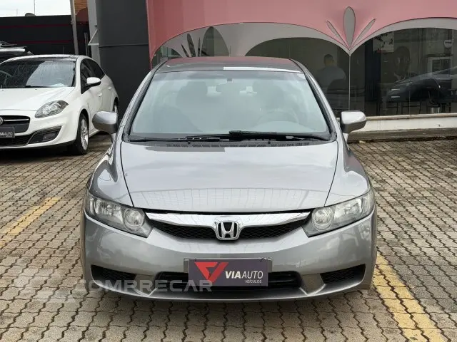 CIVIC - 1.8 LXS 16V 4P AUTOMÁTICO