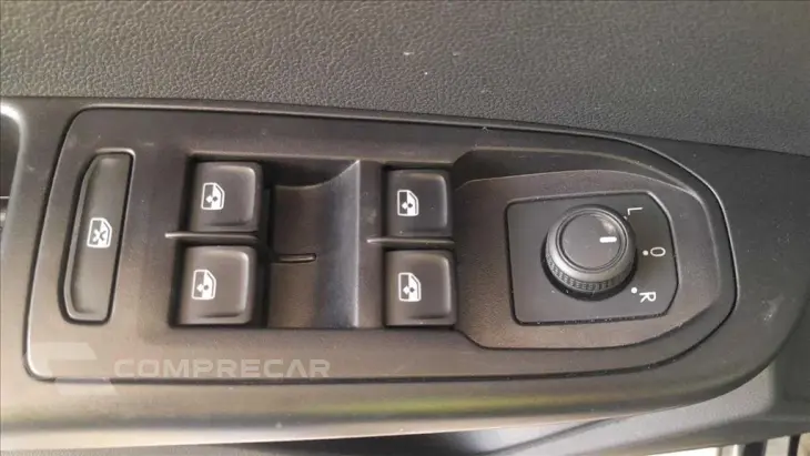 TAOS 1.4 250 TSI TOTAL FLEX COMFORTLINE AUTOMÁTICO