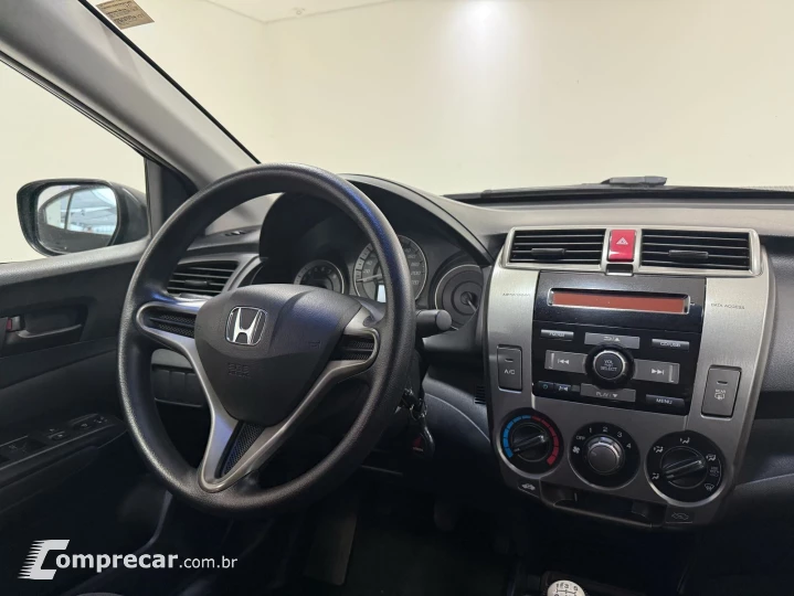 CITY 1.5 LX Sedan 16V
