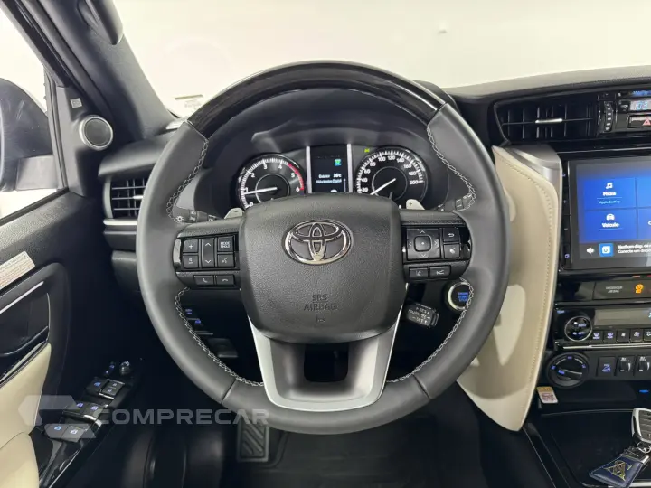 HILUX SW4 2.8 SRX Diamond 4X4 7 Lugares 16V Turbo Intercoole