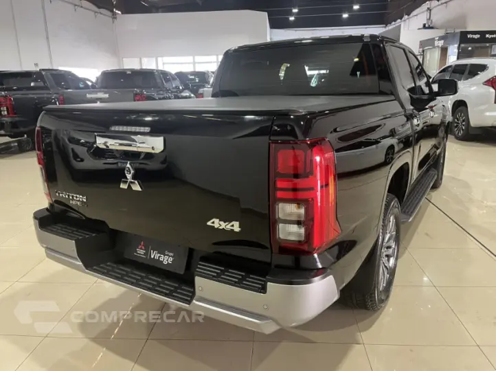 TRITON 2.4 Biturbo CD Hpe-s 4X4