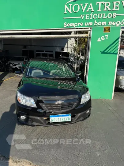 ONIX HATCH SELEÇÃO 1.0 8V Flex 5p Mec.